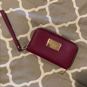 Michael Kors Original wrist cellphone wallet